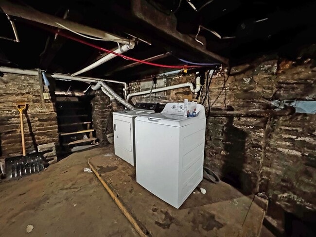 Building Photo - 108-110 N Broad Street