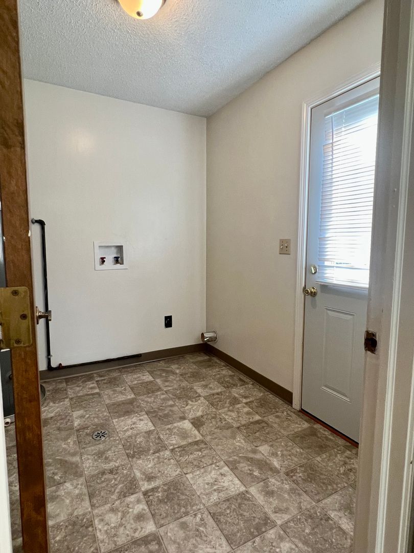 Building Photo - 51600 Co Rd 652