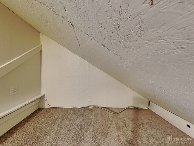 Building Photo - 308 Grape St