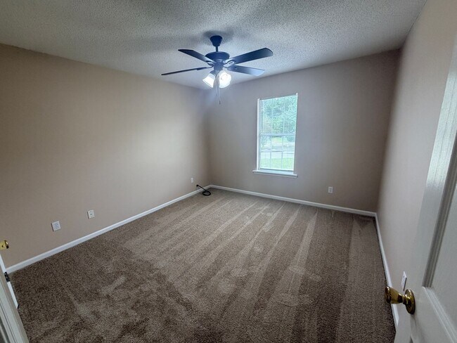 Building Photo - 3BD/2B in Valdosta, GA Close to Moody Air Force Base