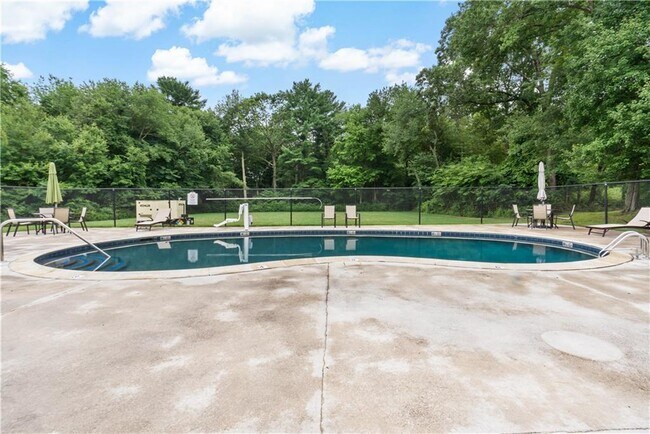 Building Photo - 30 Argyle Ave