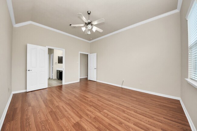 Building Photo - 24503 Hikers Bend Dr