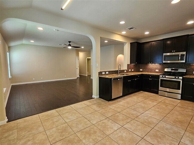 Building Photo - 13708 Loleta Way