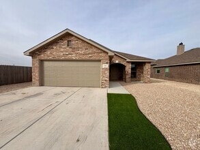 Building Photo - CUL-DE-SAC GEM AVAILABLE JULY 9TH!