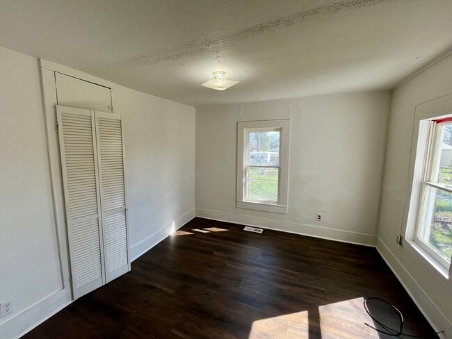 Building Photo - 2 Bed | 1 Bath | House