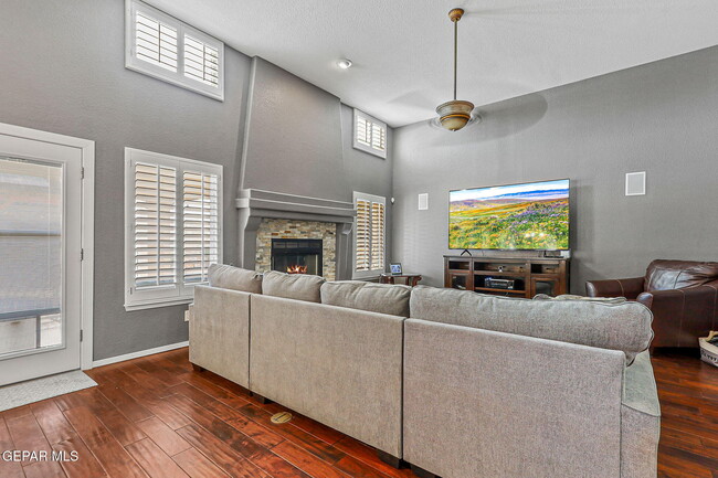 Building Photo - 3824 Tierra Lisboa Ln