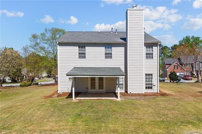 Building Photo - 2951 Belfaire Lake Dr