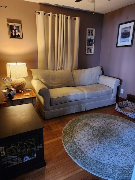 Building Photo - 925 Somerville St