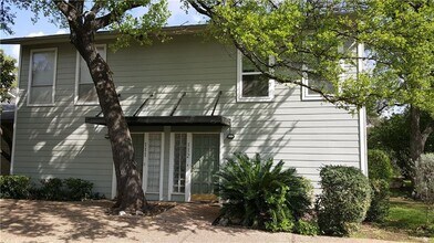 Building Photo - 3523 Greystone Dr