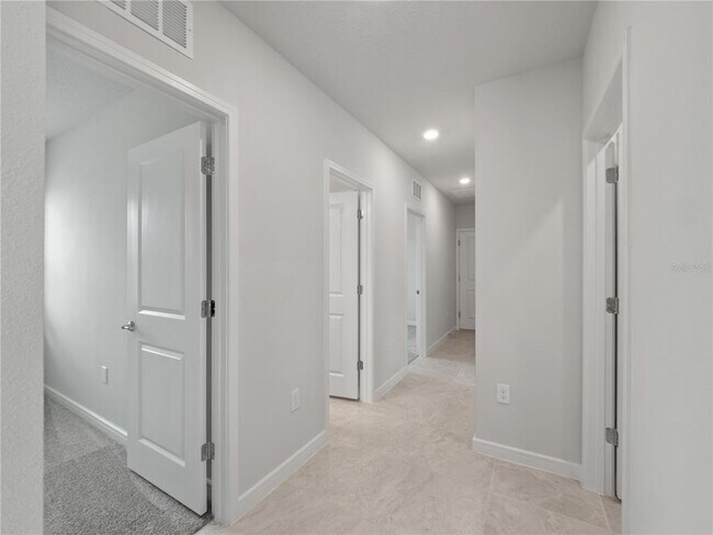 Building Photo - 2214 Lovely Ln
