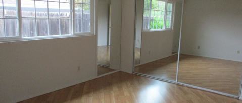 Building Photo - 15190 Penasquitos Dr