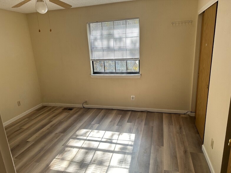 Bedroom - 8230 Washington St