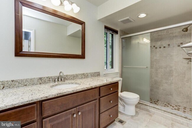 Building Photo - 10373 Currycomb Ct