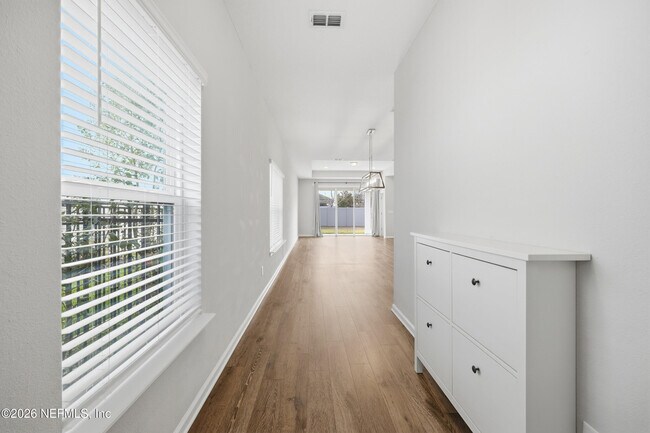 Building Photo - 321 Beale Ave