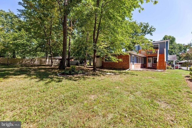 Building Photo - 3538 Devon Dr