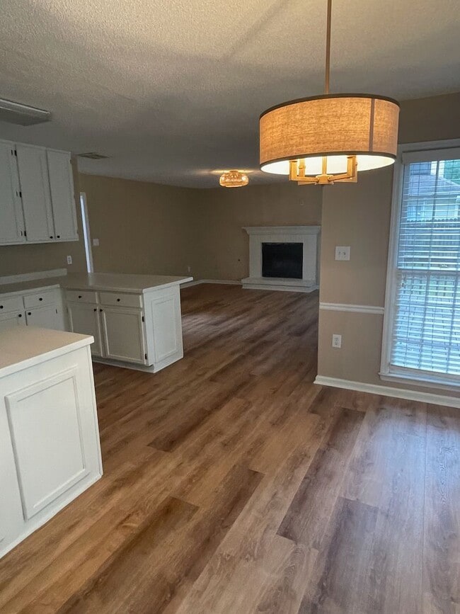 Building Photo - Beautifully Renovated Two-Story Traditional in McEachern High School