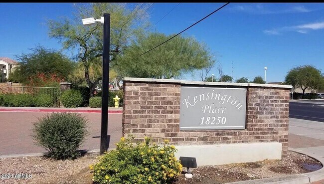 Building Photo - 18250 N Cave Creek Rd