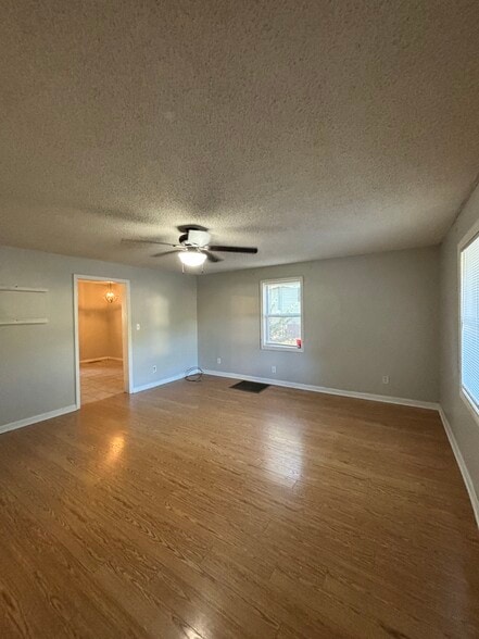 Building Photo - 503 St Joseph Dr NW