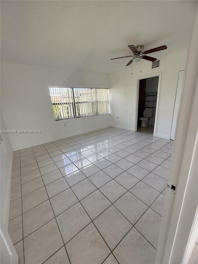 Building Photo - 11821 SW 185th Terrace