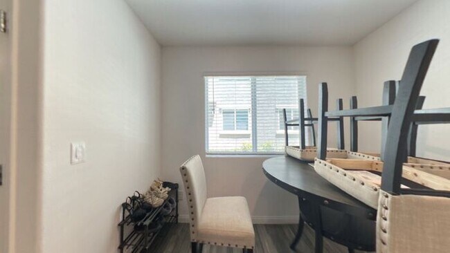 Building Photo - Charming 3-Bedroom Home with Modern Comforts