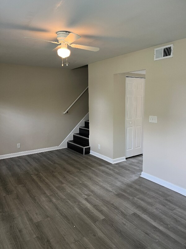 Building Photo - 6610 Vandre Ave