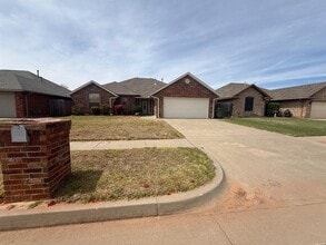 Building Photo - 616 Morningside Dr