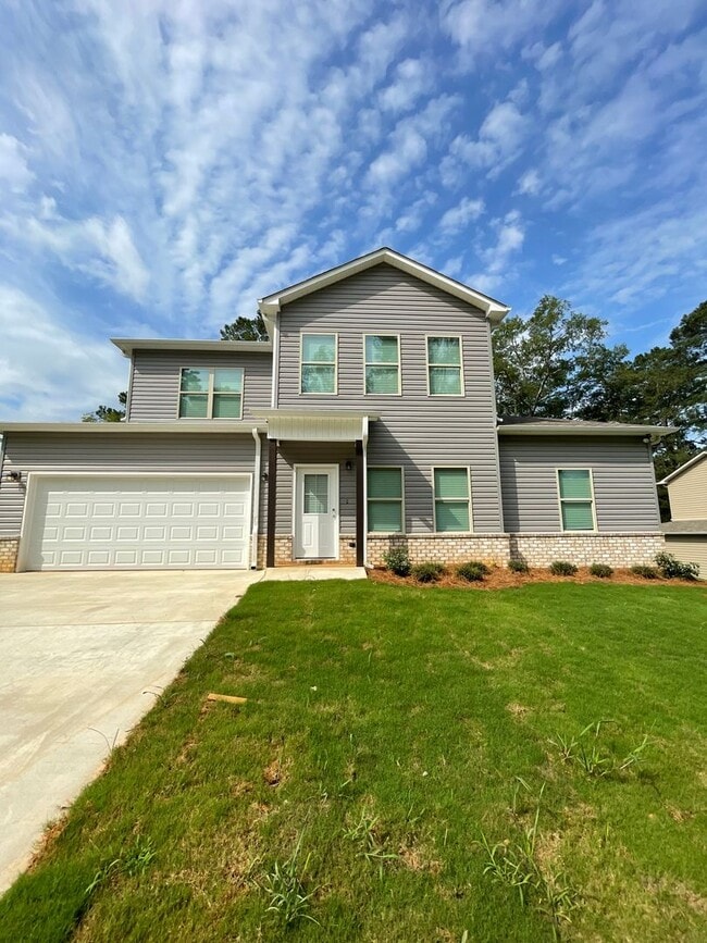 Primary Photo - Home for Rent in Weaver, AL!!! View with 4...