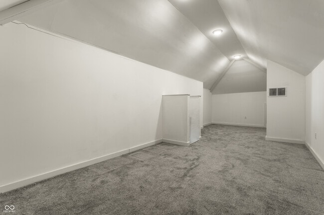 Building Photo - 3133 Ruckle St