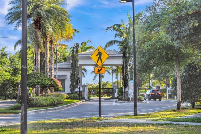 Building Photo - 7314 Estero Dr