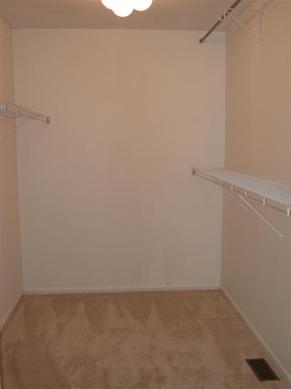 Building Photo - 24019 Walnut Cir