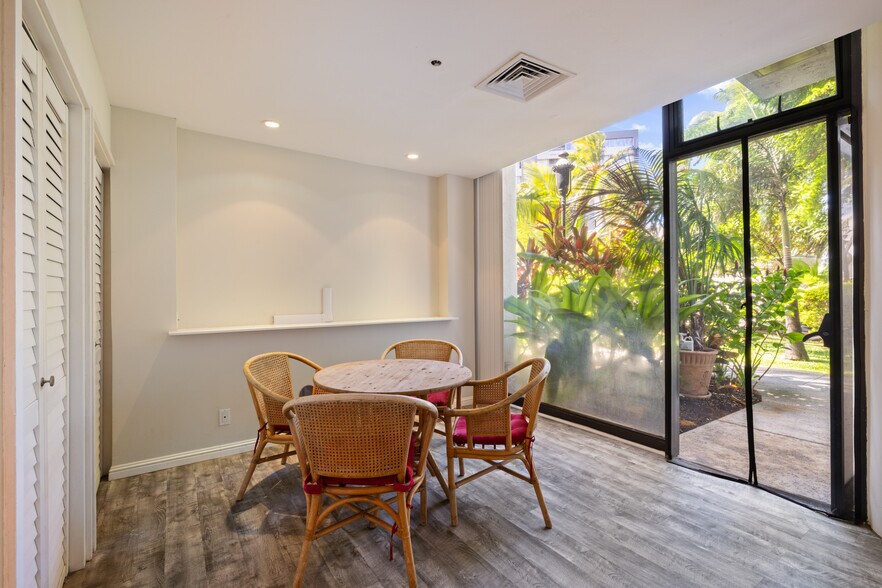 Building Photo - 300 Wai Nani Way