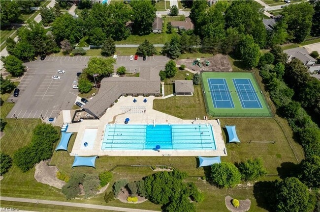 Building Photo - Gorgeous home for rent in very desirable M...