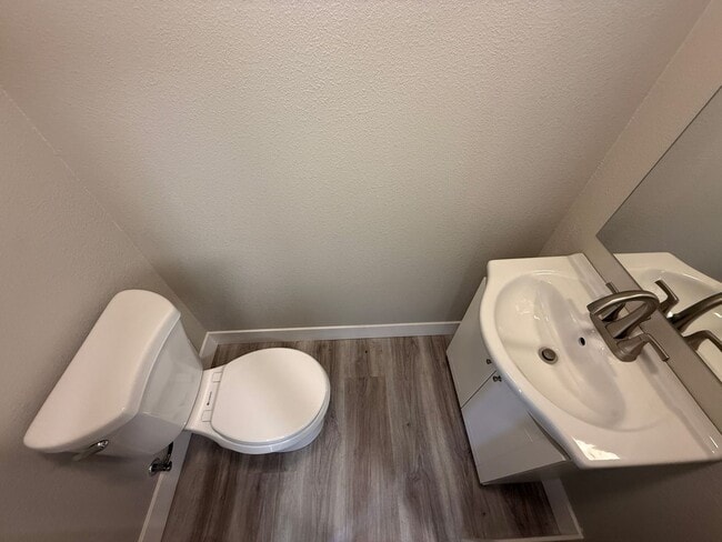 Building Photo - 47 Crystal Springs Rd