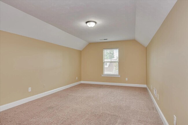 Building Photo - 621 Shipley Ave