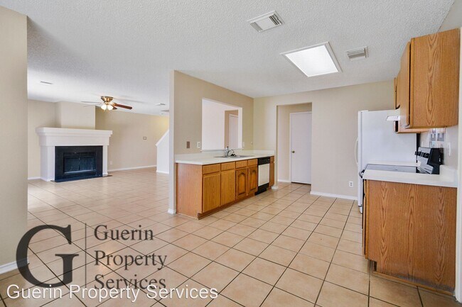 Building Photo - 3 br, 2.5 bath House - 6582 Beech Trail Drive