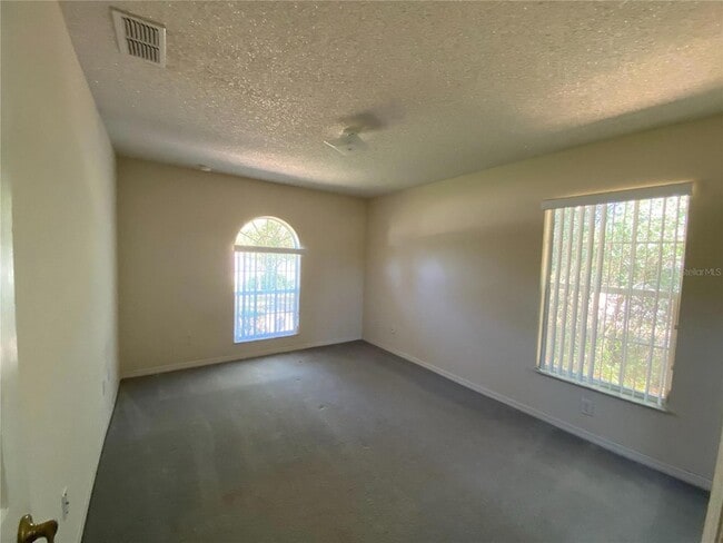 Building Photo - 15980 SW 27th Ave Rd