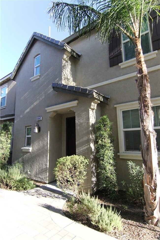 Building Photo - 5942 Ginger Dr