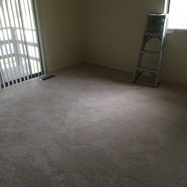 Building Photo - Beautiful 3BR 2.5BA Single Family Home in ...