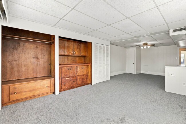 Building Photo - 849-851 Manor St