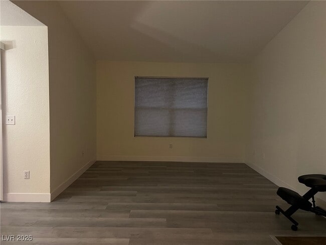 Building Photo - 8101 W Flamingo Rd