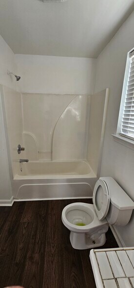 Building Photo - 5109 Marie Cir