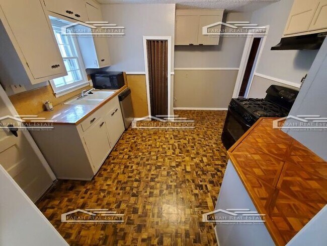 Building Photo - 3/2 Home Now Available in Fort Worth!