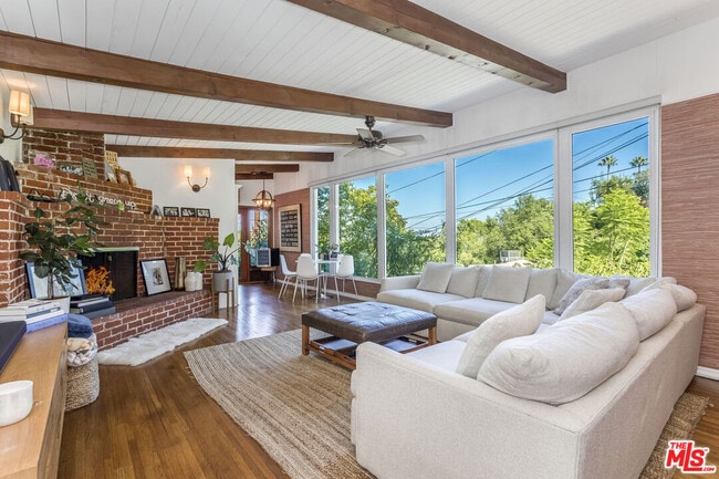 Building Photo - 2385 Sunset Heights Dr