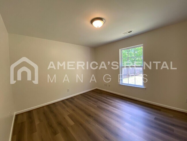 Building Photo - Home For Rent In McCalla, AL!! AVAILABLE NOW!!