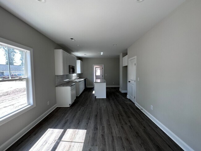 Building Photo - 4308 Peachtree Ave