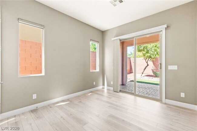 Building Photo - 10314 Apache Blue Ave