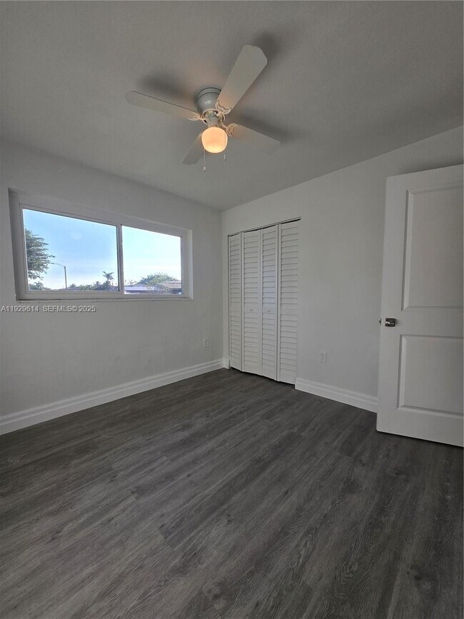 Building Photo - 13828 Harrison St