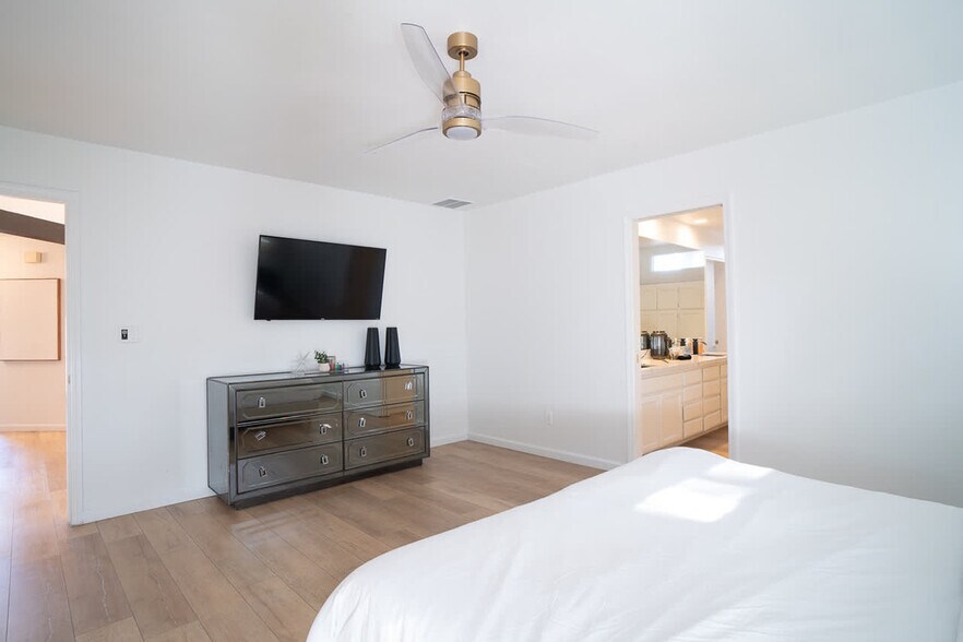 Building Photo - 4530 Red Fox Ln