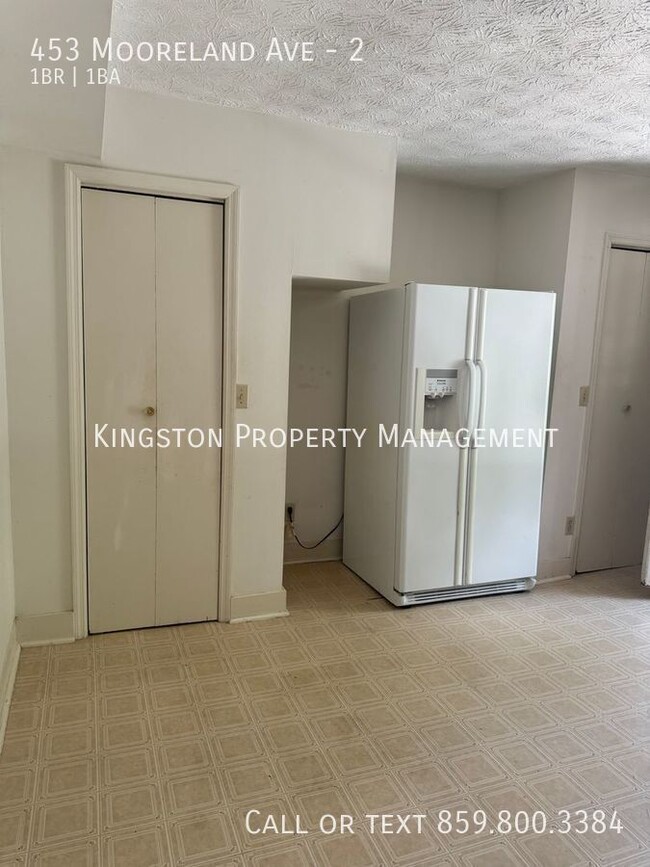 Building Photo - Charming 1 Bedroom!! 1/2 OFF SECURITY DEPO...