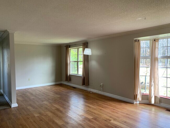 Building Photo - 5731 S Bearfield Rd